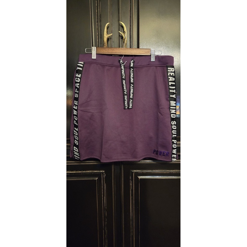 Her Universe XL Avengers Infinity War Skort,NWT, 18"LONG